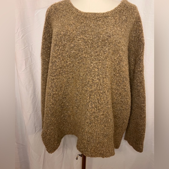 Willow & Clay Camel Crew Neck Sweater - Size L - Picture 1 of 13